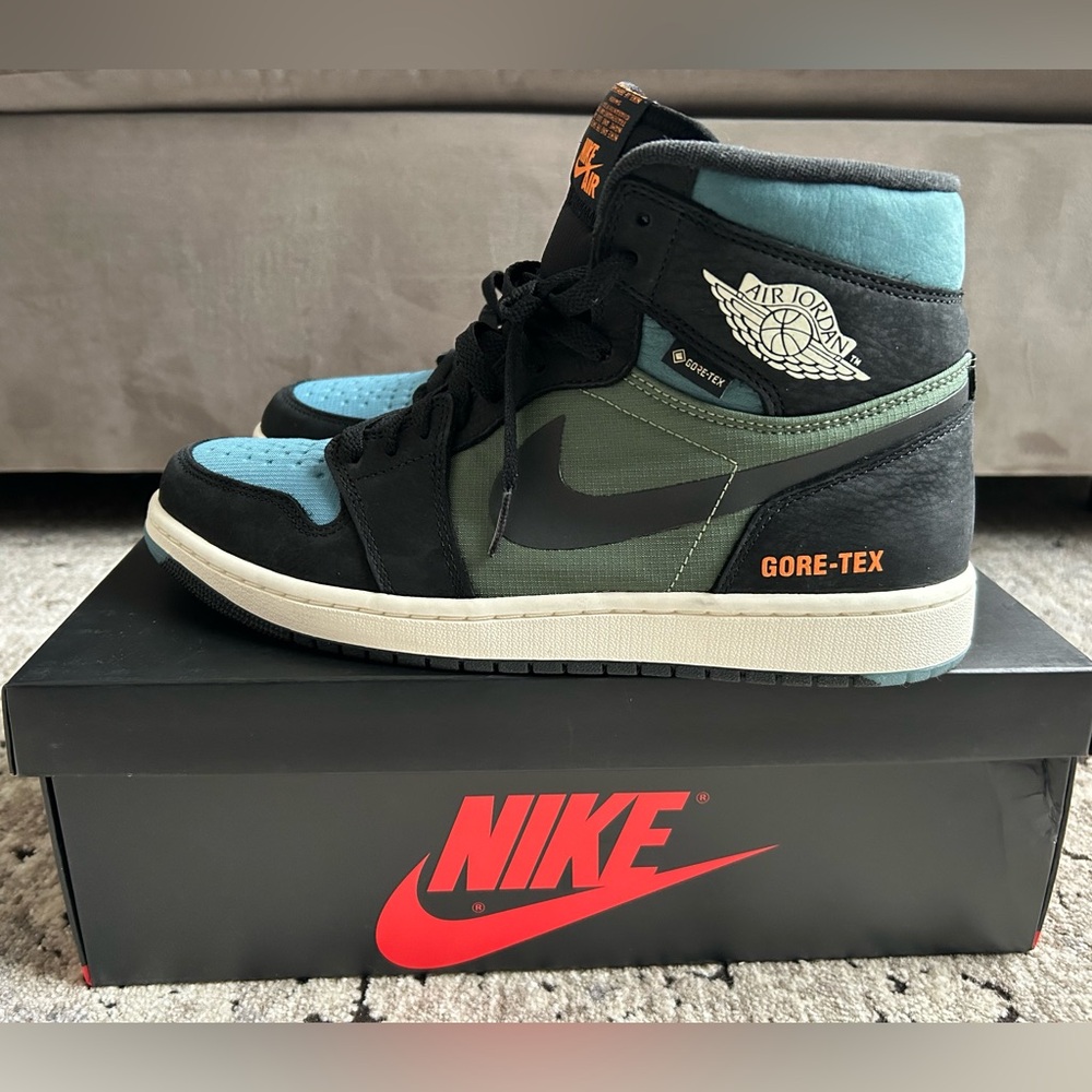 Nike Air Jordan 1 Element Goretex Black/Sky J LT Olive Men’s Size 10